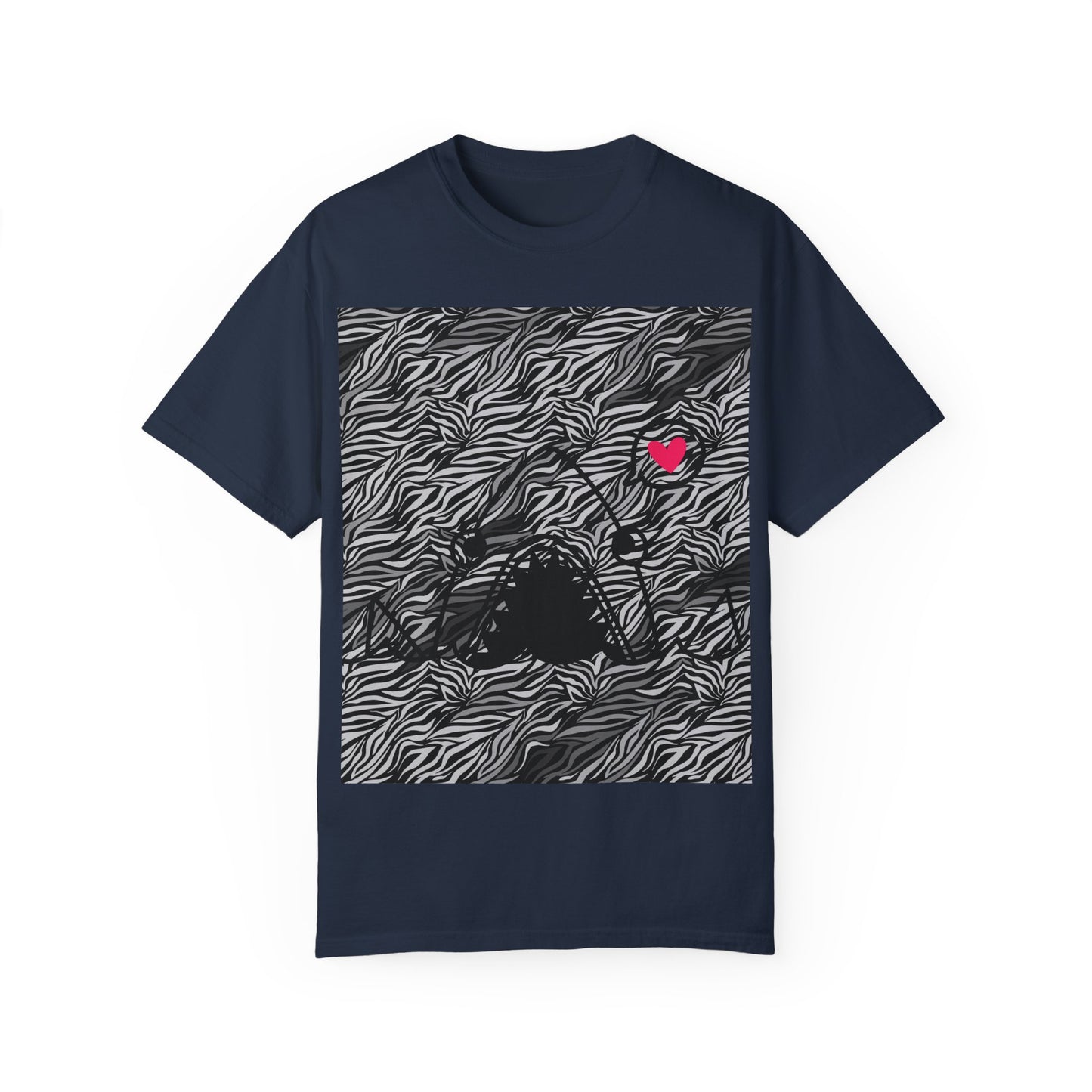 Trendy Unisex Garment-Dyed T-Shirt with Heart Design - Perfect for Casual Outings and Gifts