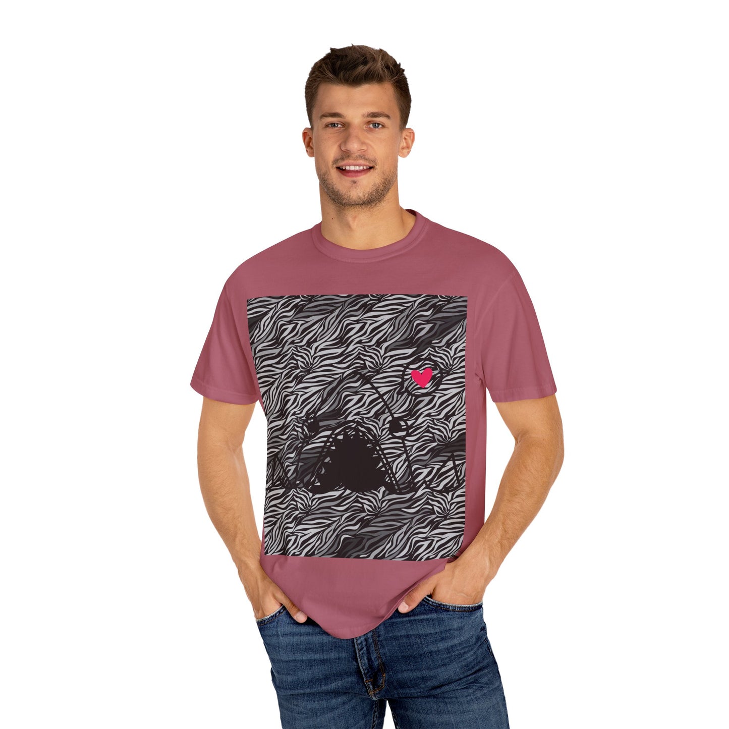 Trendy Unisex Garment-Dyed T-Shirt with Heart Design - Perfect for Casual Outings and Gifts