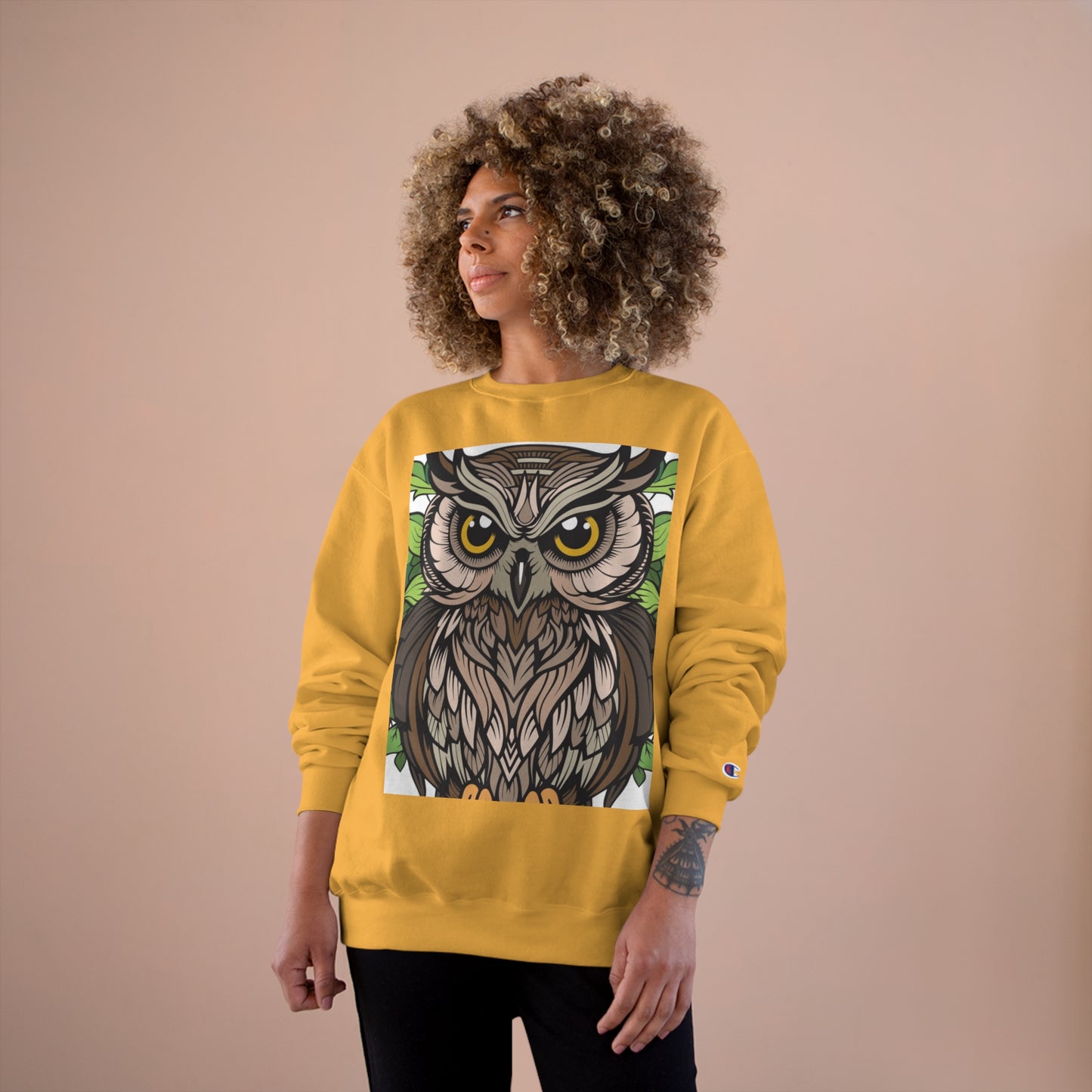 Champion Owl Sweatshirt - Cozy Unisex Sweater Perfect for Nature Lovers