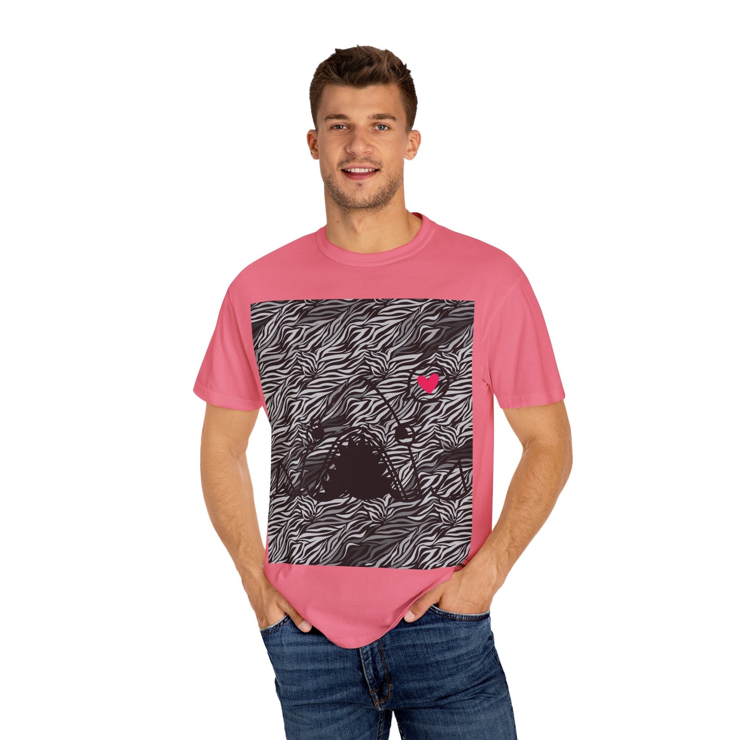 Trendy Unisex Garment-Dyed T-Shirt with Heart Design - Perfect for Casual Outings and Gifts