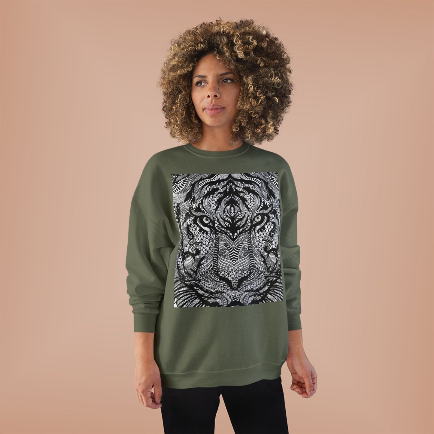 Unisex EcoSmart Tiger Graphic Crewneck Sweatshirt - Bold Black & White Design
