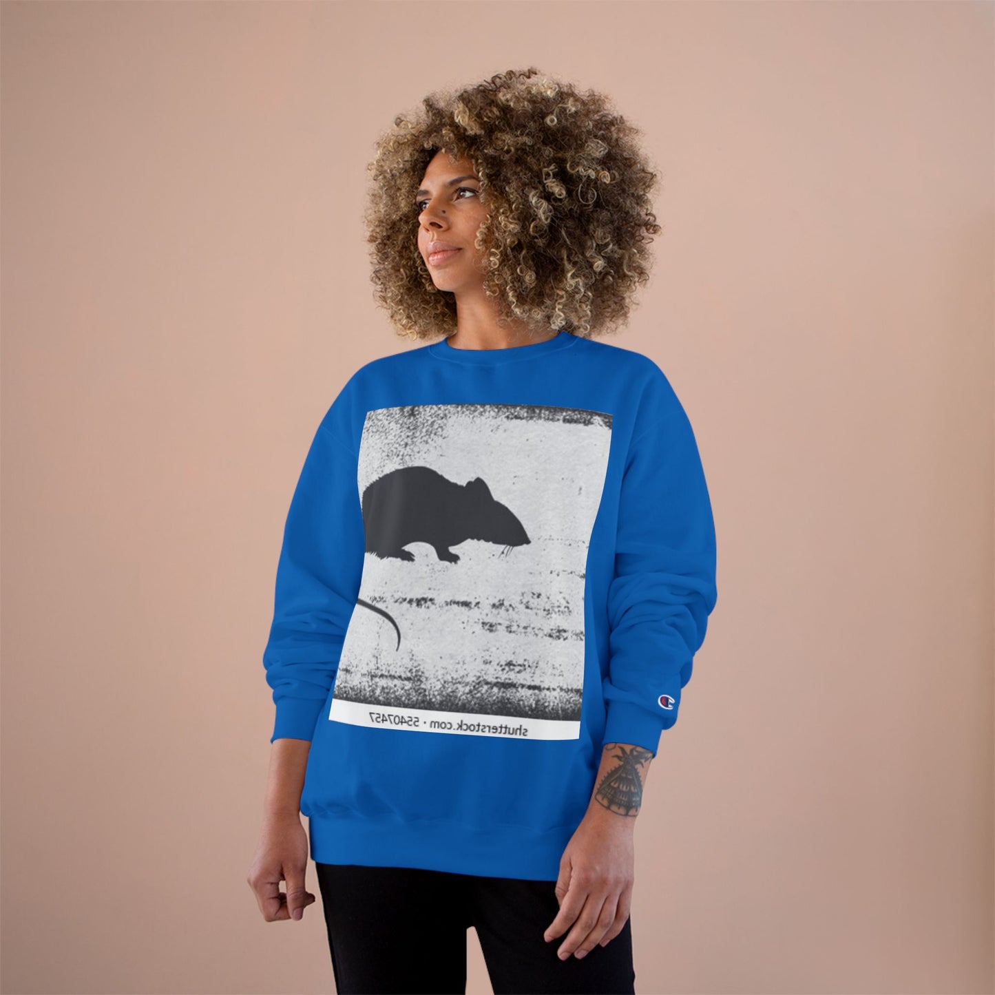 Vintage Style Rat Champion Sweatshirt - Cozy Layer for Animal Lovers