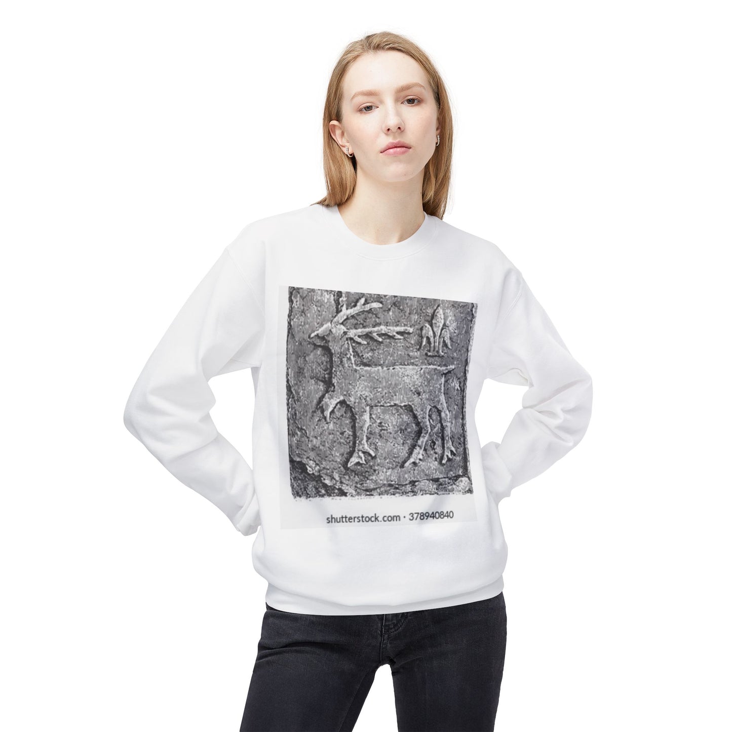 Vintage-Inspired Fleece Crewneck Sweatshirt with Ancient Deer Design