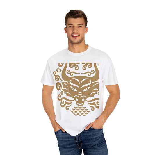 Garment-Dyed Dragon Graphic T-shirt for Nature Lovers
