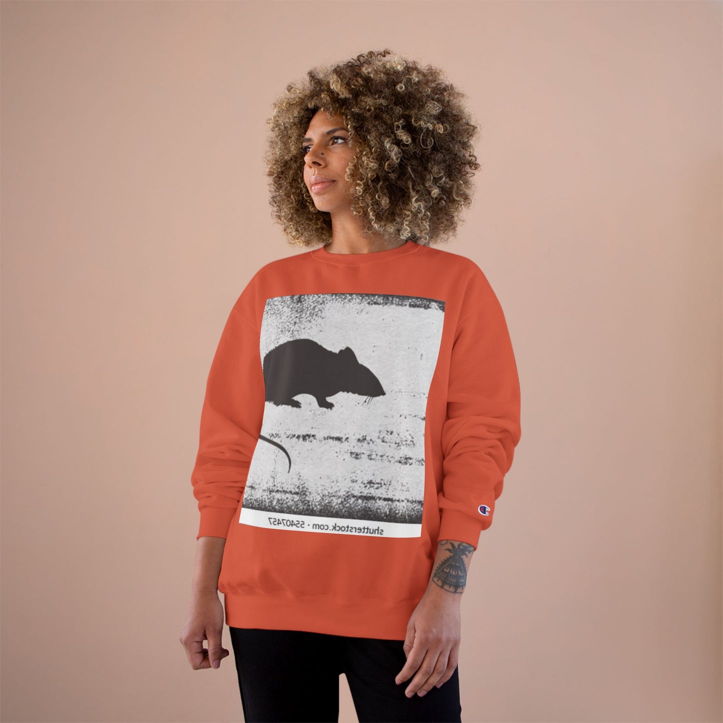 Vintage Style Rat Champion Sweatshirt - Cozy Layer for Animal Lovers