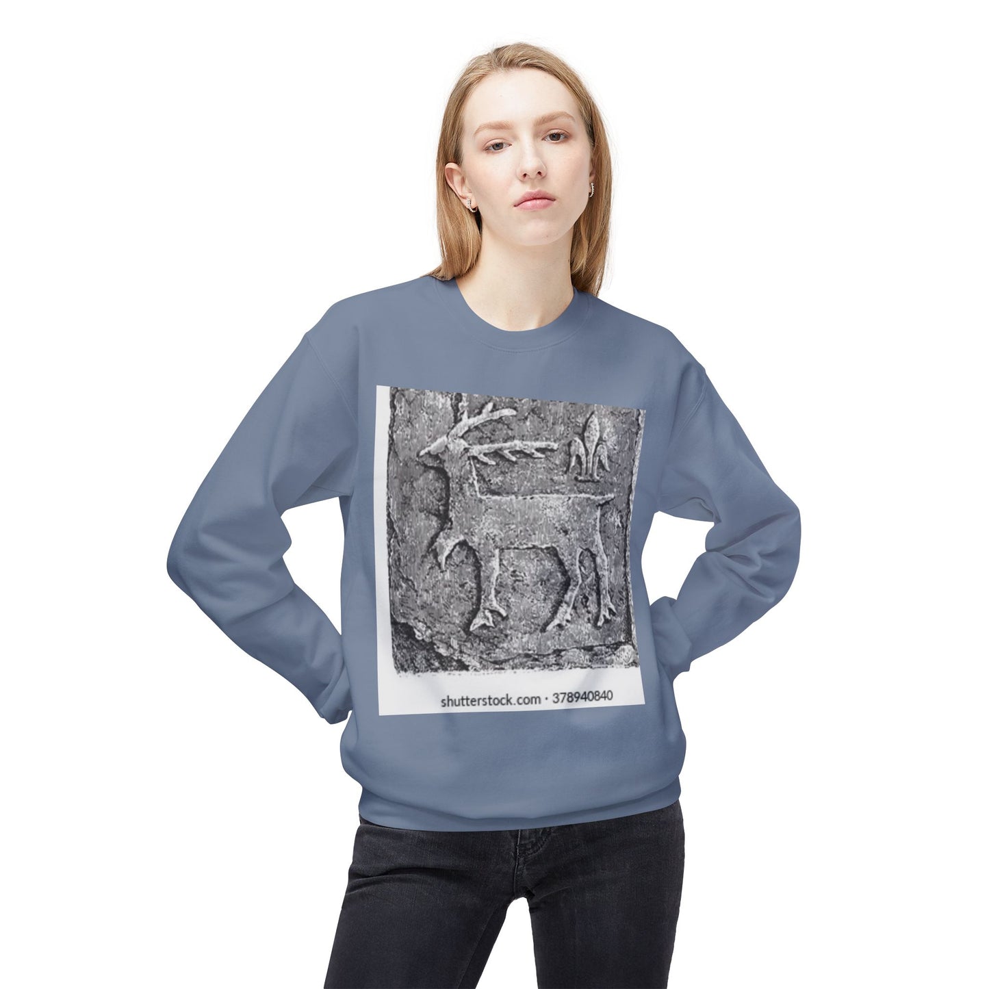 Vintage-Inspired Fleece Crewneck Sweatshirt with Ancient Deer Design