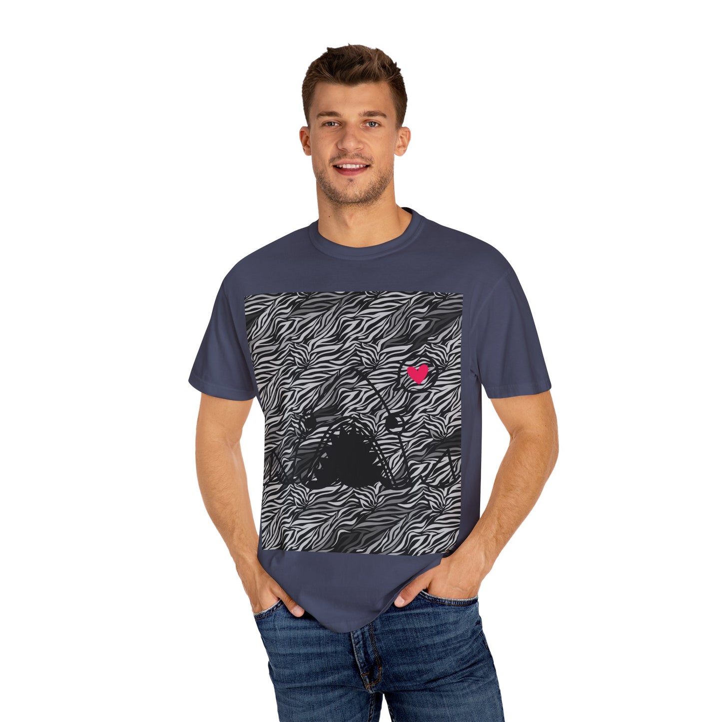 Trendy Unisex Garment-Dyed T-Shirt with Heart Design - Perfect for Casual Outings and Gifts