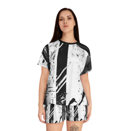 Stylish Women's Short Pajama Set - Abstract Black & White Design for Cozy Nights