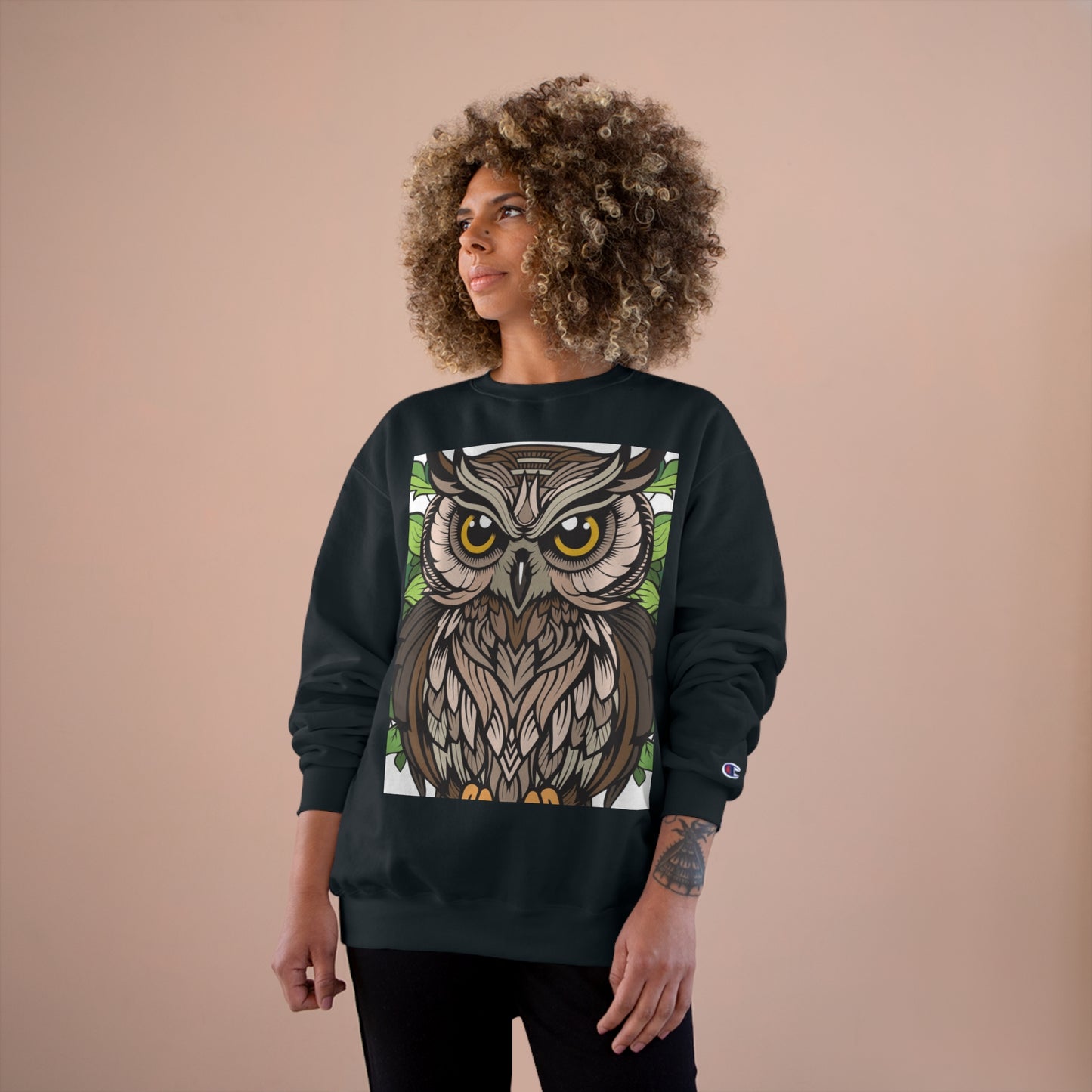 Champion Owl Sweatshirt - Cozy Unisex Sweater Perfect for Nature Lovers