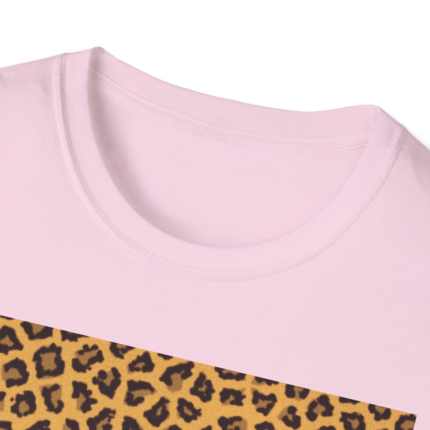Leopard Print Unisex Softstyle T-Shirt - Trendy Casual Wear