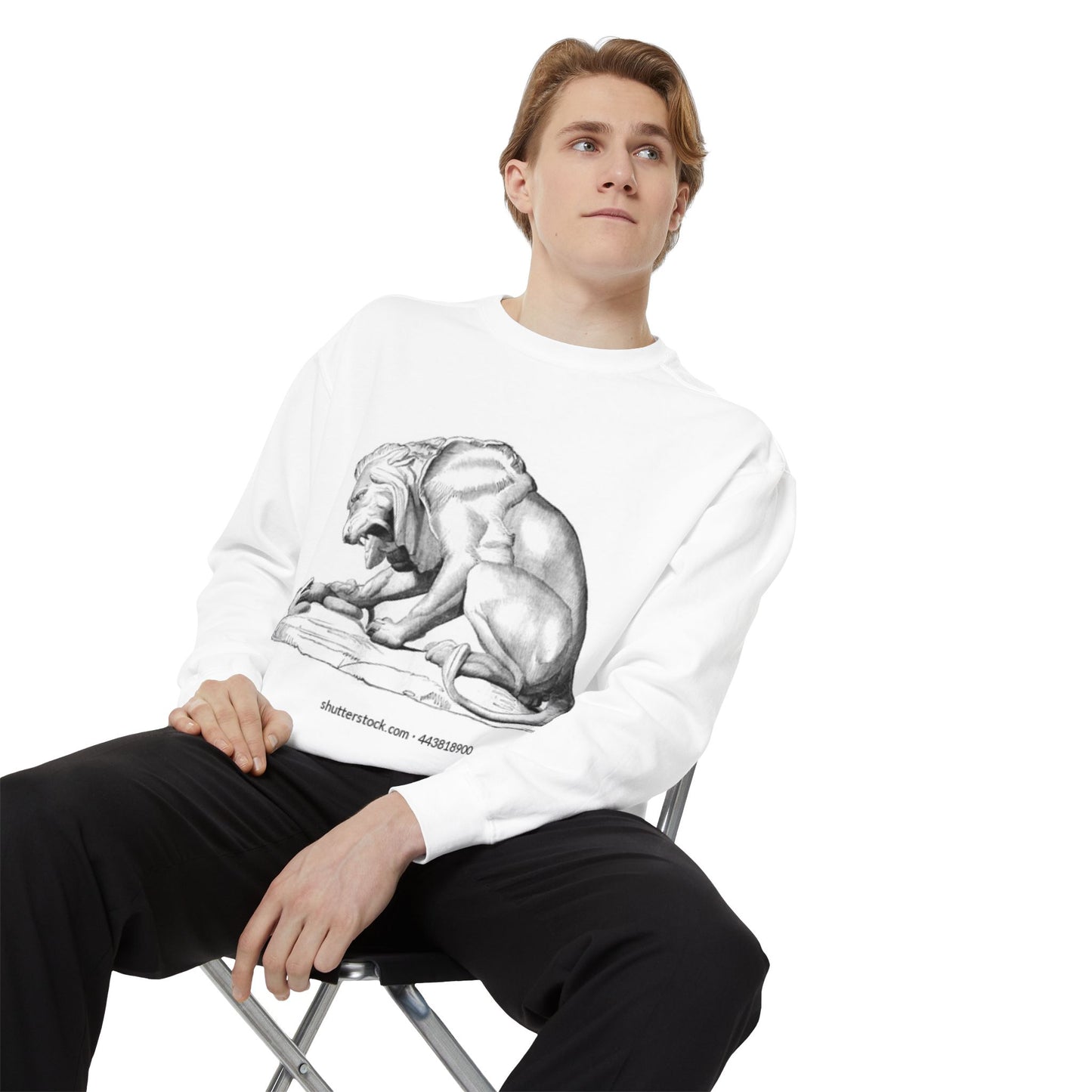 Artistic Lion Graphic Unisex Sweatshirt - Cozy & Stylish