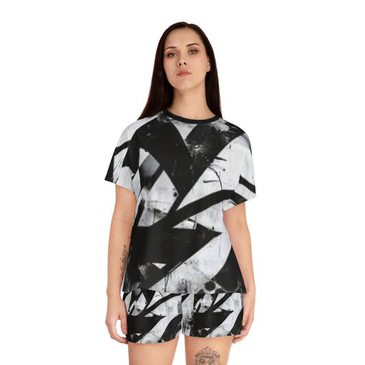 Chic Abstract Women's Pajama Set - Modern Black & White Style