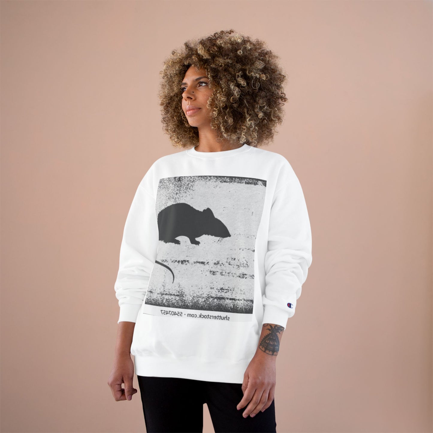 Vintage Style Rat Champion Sweatshirt - Cozy Layer for Animal Lovers