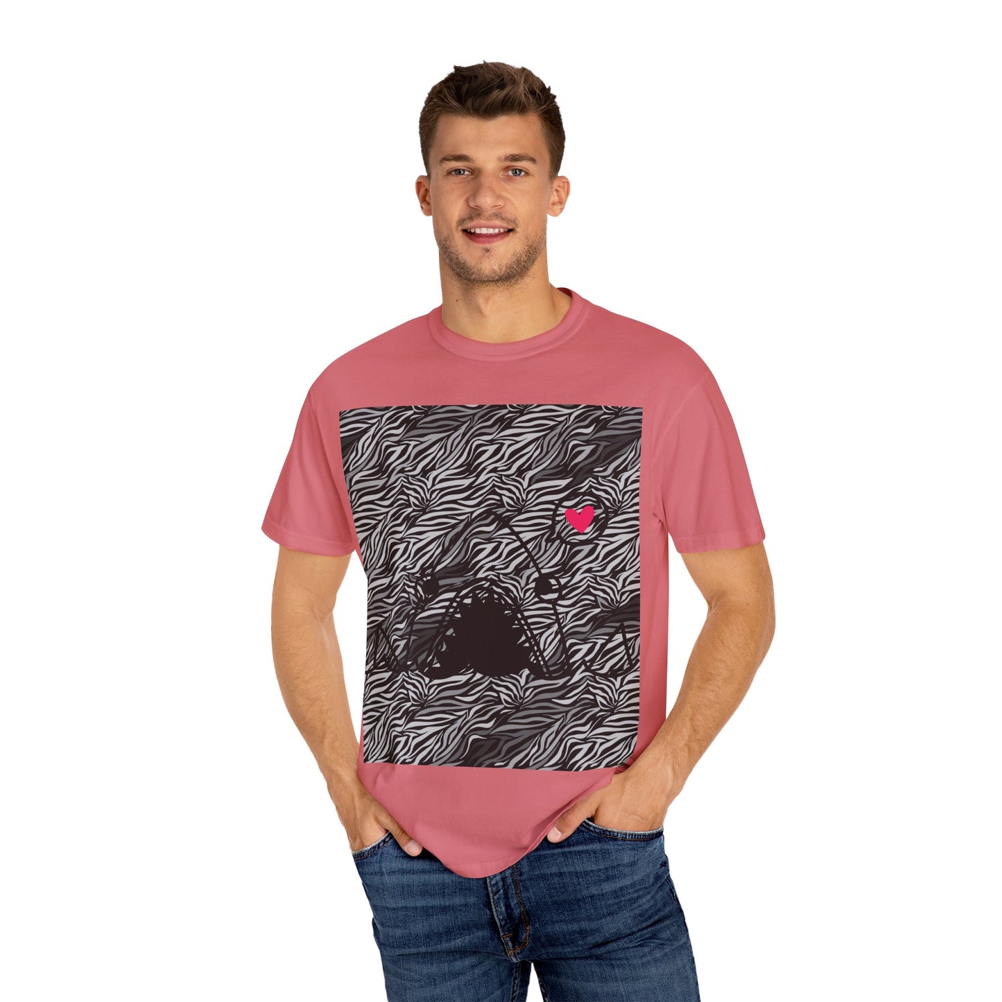 Trendy Unisex Garment-Dyed T-Shirt with Heart Design - Perfect for Casual Outings and Gifts