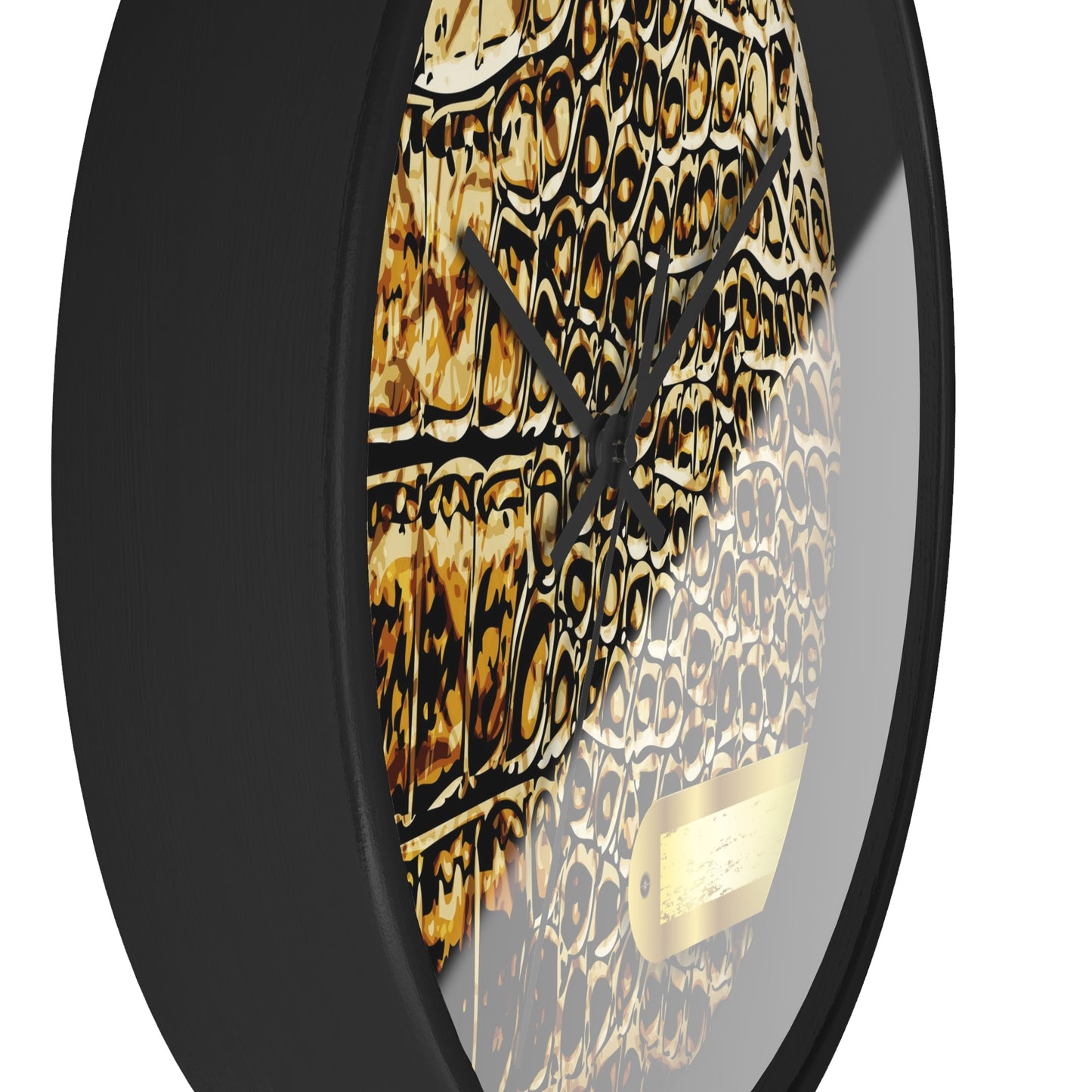 Elegant Crocodile Print Wall Clock - Stylish Home Decor
