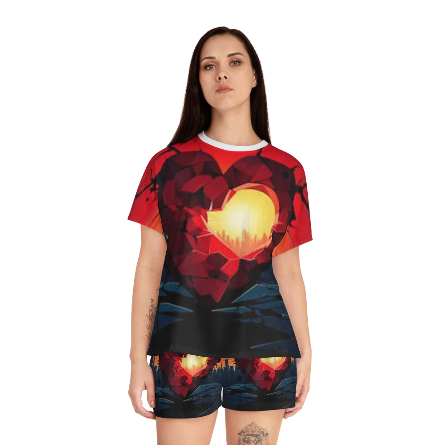 Romantic Heart Print Women's Short Pajama Set - Cozy Sleepwear for Dreamy Nights