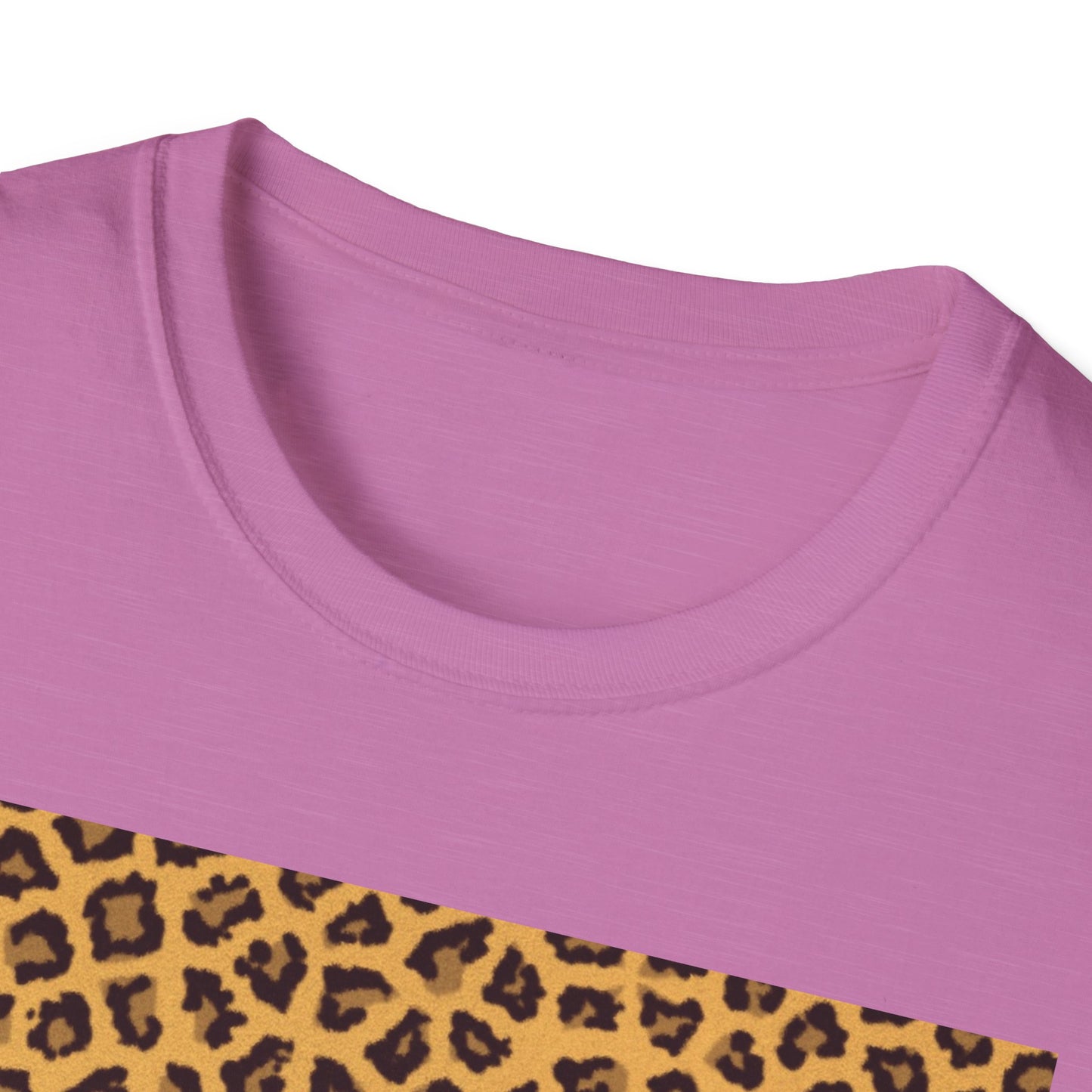 Leopard Print Unisex Softstyle T-Shirt - Trendy Casual Wear